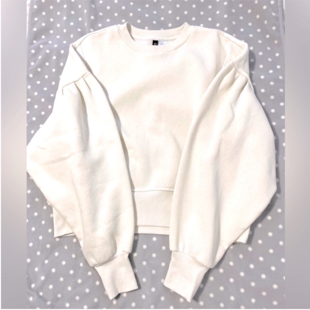 Like New H&M Sweatshirt Size M